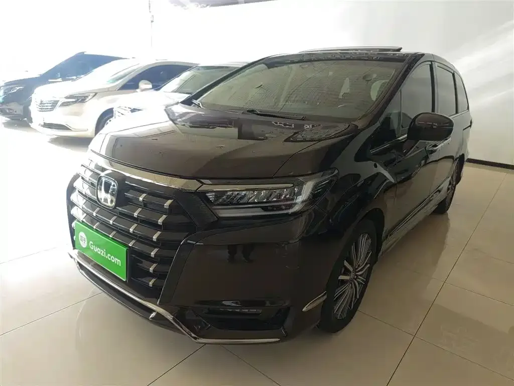 Honda Elysion 2022 из CN, фото 2