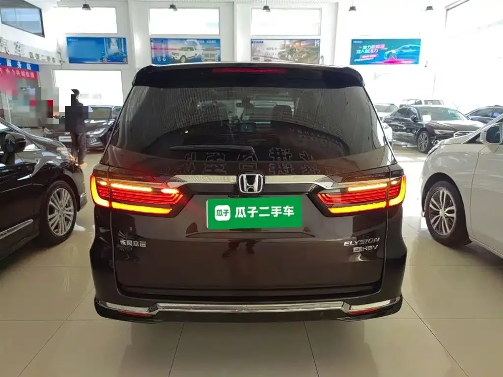 Honda Elysion 2022 из CN, фото 10