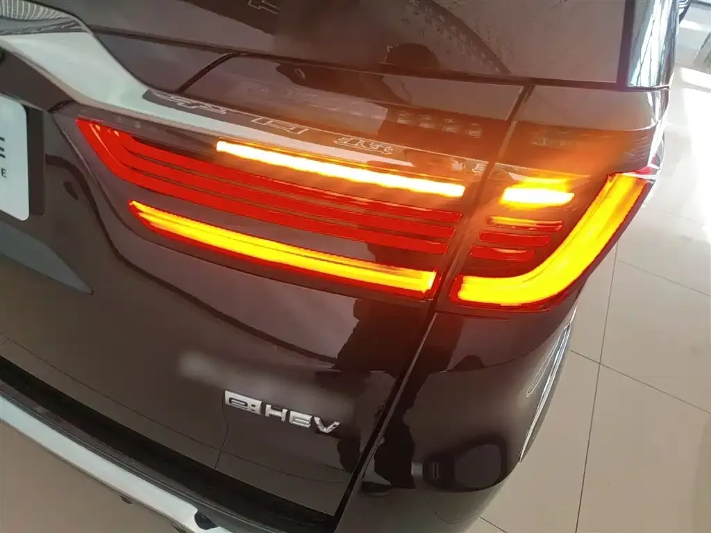 Honda Elysion 2022 из CN, фото 3
