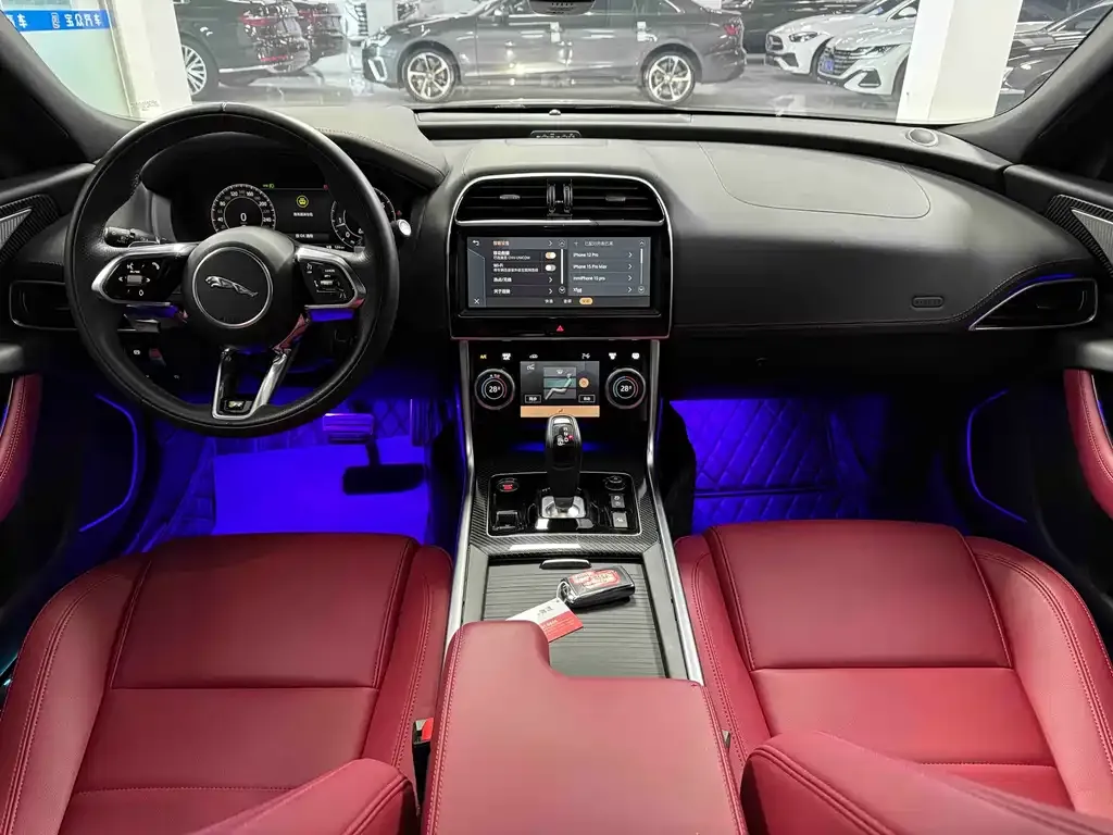 Jaguar XEL 2024 из CN, фото 5