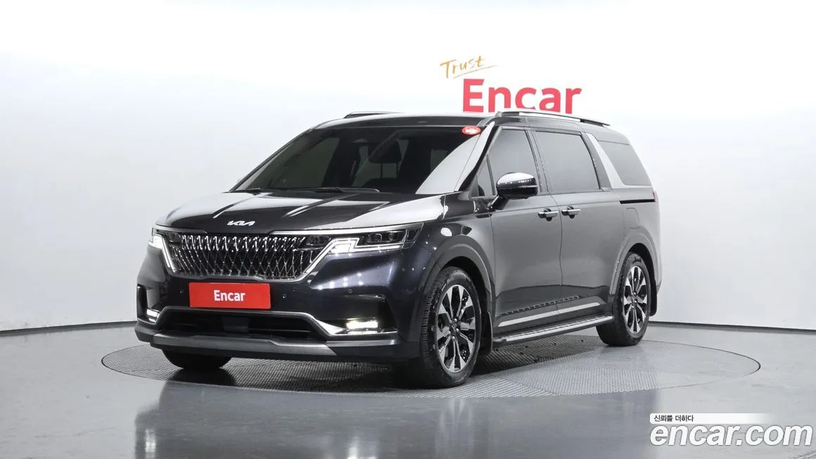 Kia Carnival — фото 1