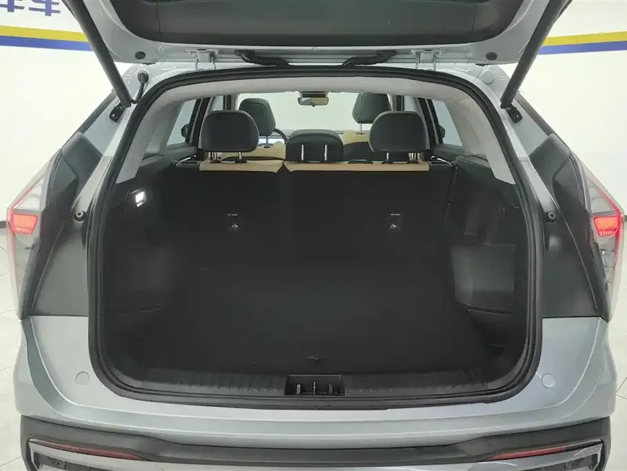 Geely Boyue L 2024 из CN, фото 4