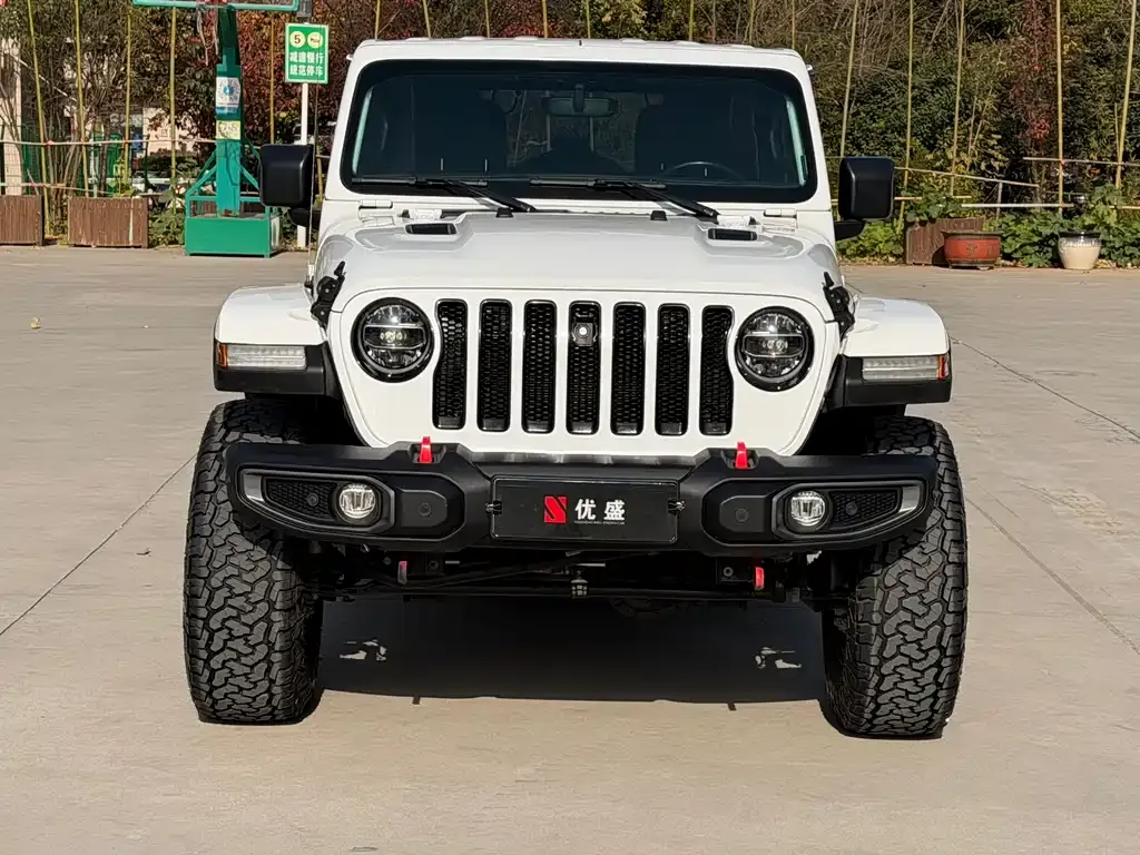 Jeep Wrangler 2022 из CN, фото 2