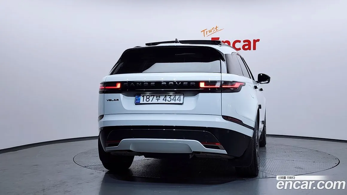Land Rover Range Rover Velar 2025 из KR, фото 3