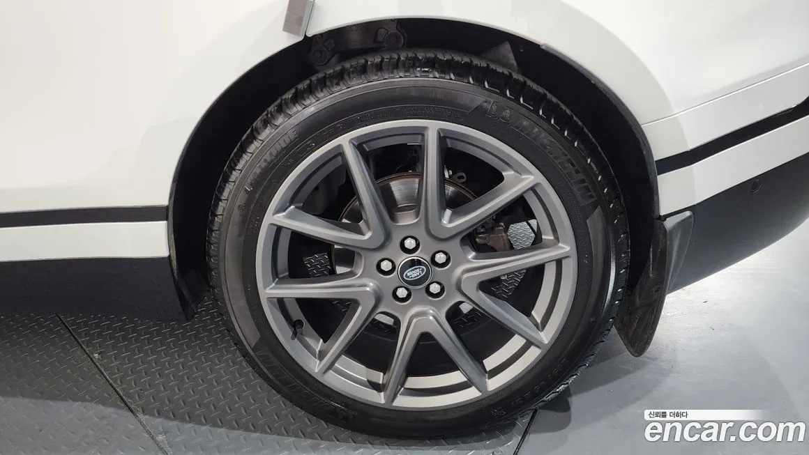 Land Rover Range Rover Velar 2025 из KR, фото 8