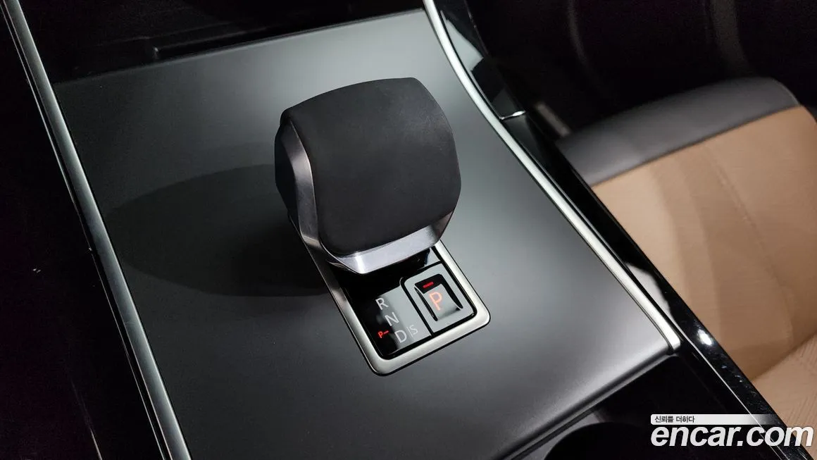 Land Rover Range Rover Velar 2025 из KR, фото 7