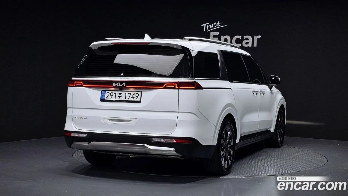 Kia Carnival 2023 из KR, фото 2