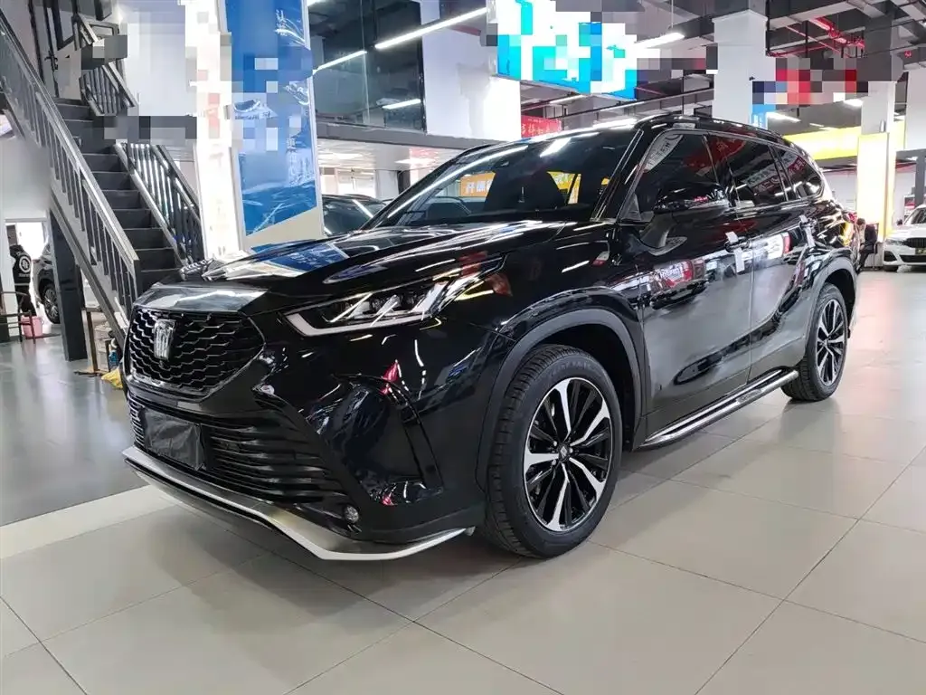 Toyota Crown Kluger 2022 из CN, фото 1