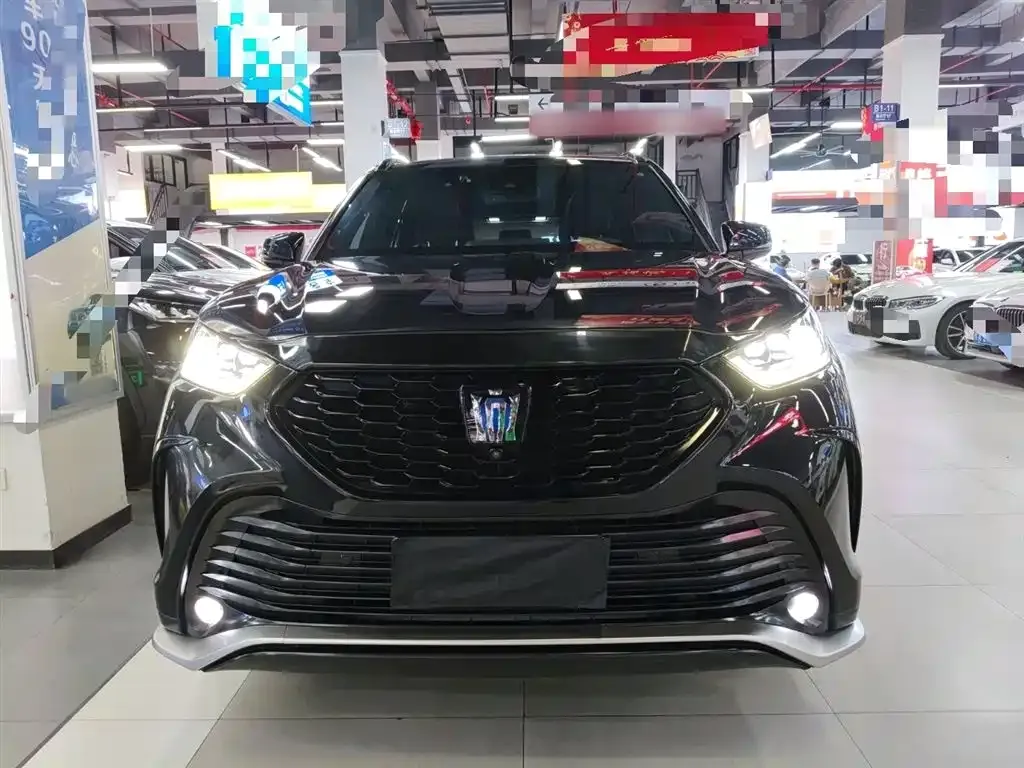 Toyota Crown Kluger 2022 из CN, фото 3
