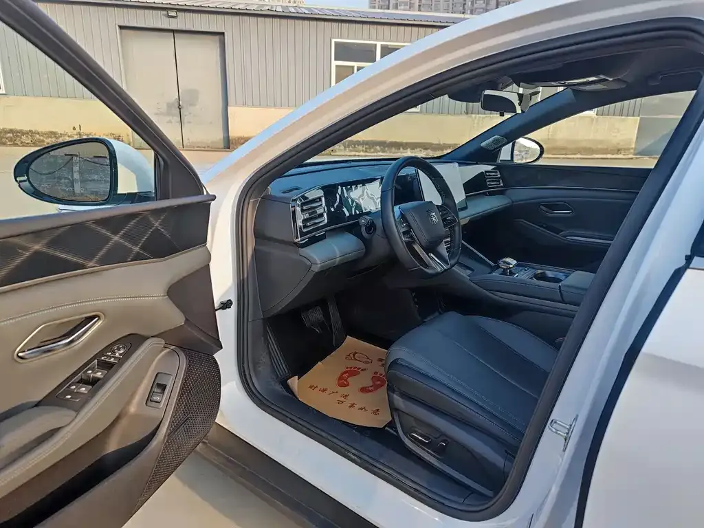 BYD Qin L 2025 из CN, фото 8