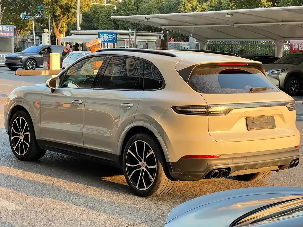 Porsche Cayenne 2023 из CN, фото 9
