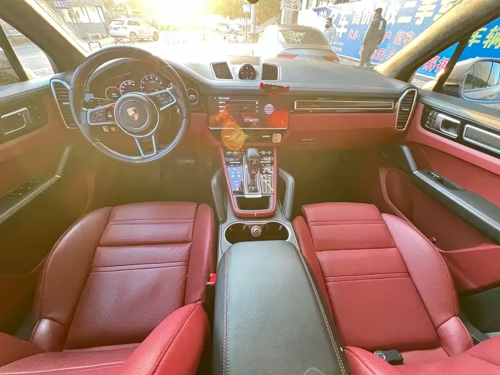 Porsche Cayenne 2023 из CN, фото 2