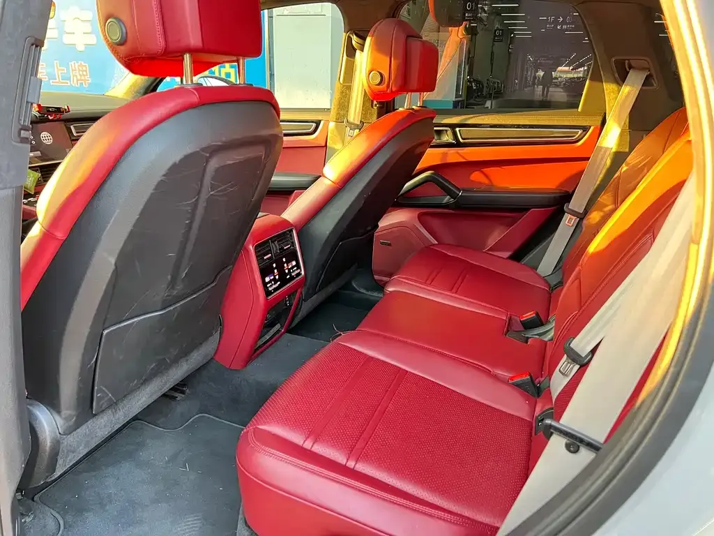 Porsche Cayenne 2023 из CN, фото 4