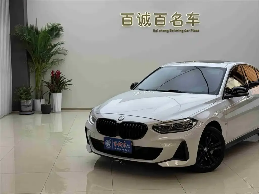 BMW 1 Series 2021 из CN, фото 6