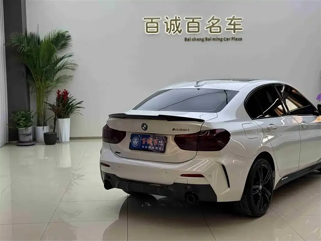BMW 1 Series 2021 из CN, фото 10