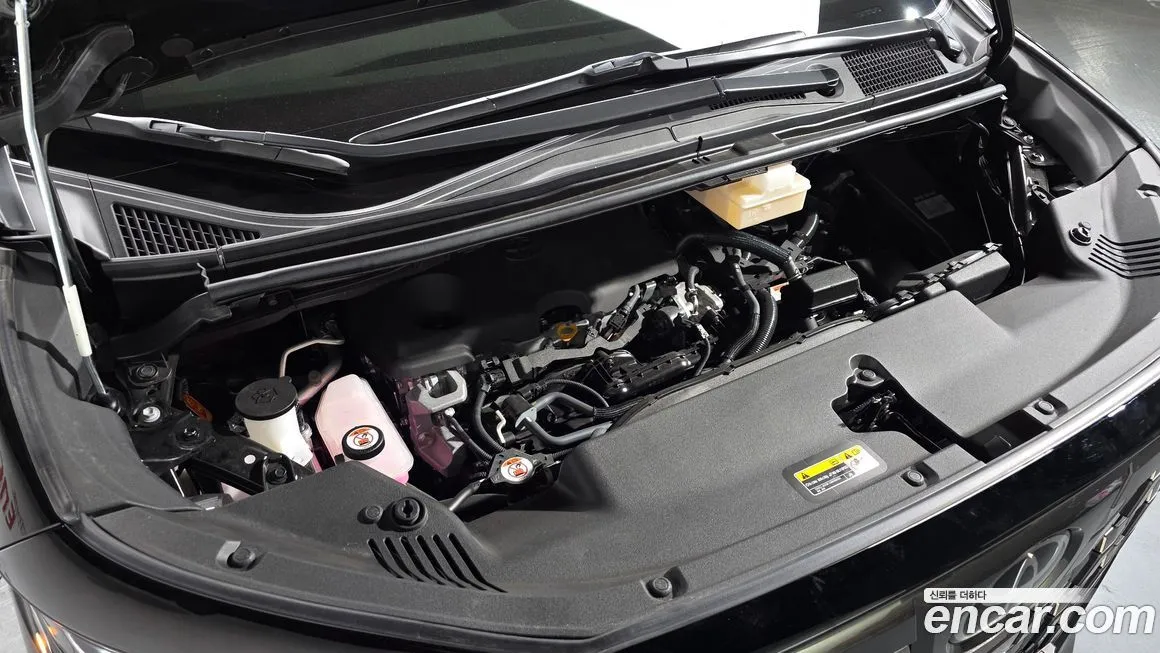 Toyota Alphard — фото 10