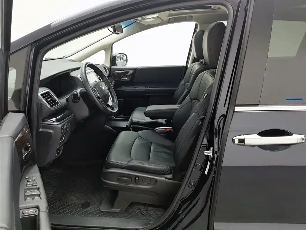 Honda Odyssey 2021 из CN, фото 10