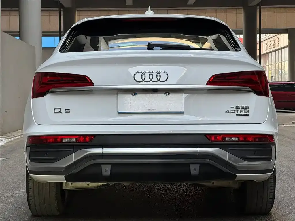 Audi Q5L Sportback 2021 из CN, фото 3