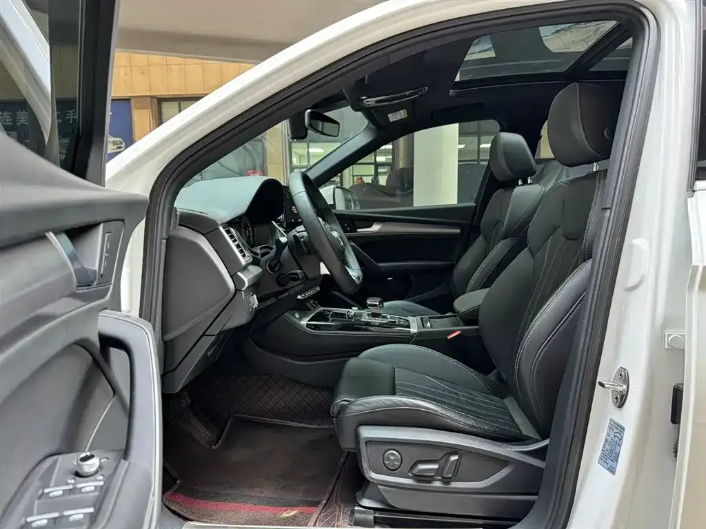 Audi Q5L Sportback 2021 из CN, фото 2