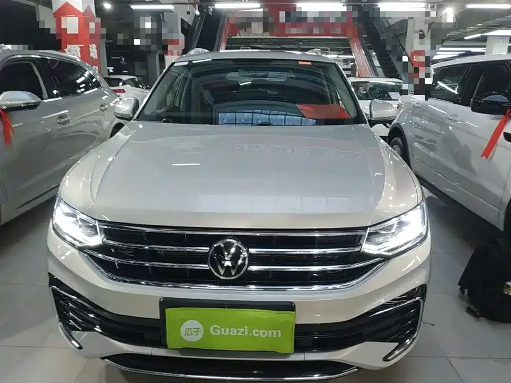 Volkswagen Tiguan L 2022 из CN, фото 3