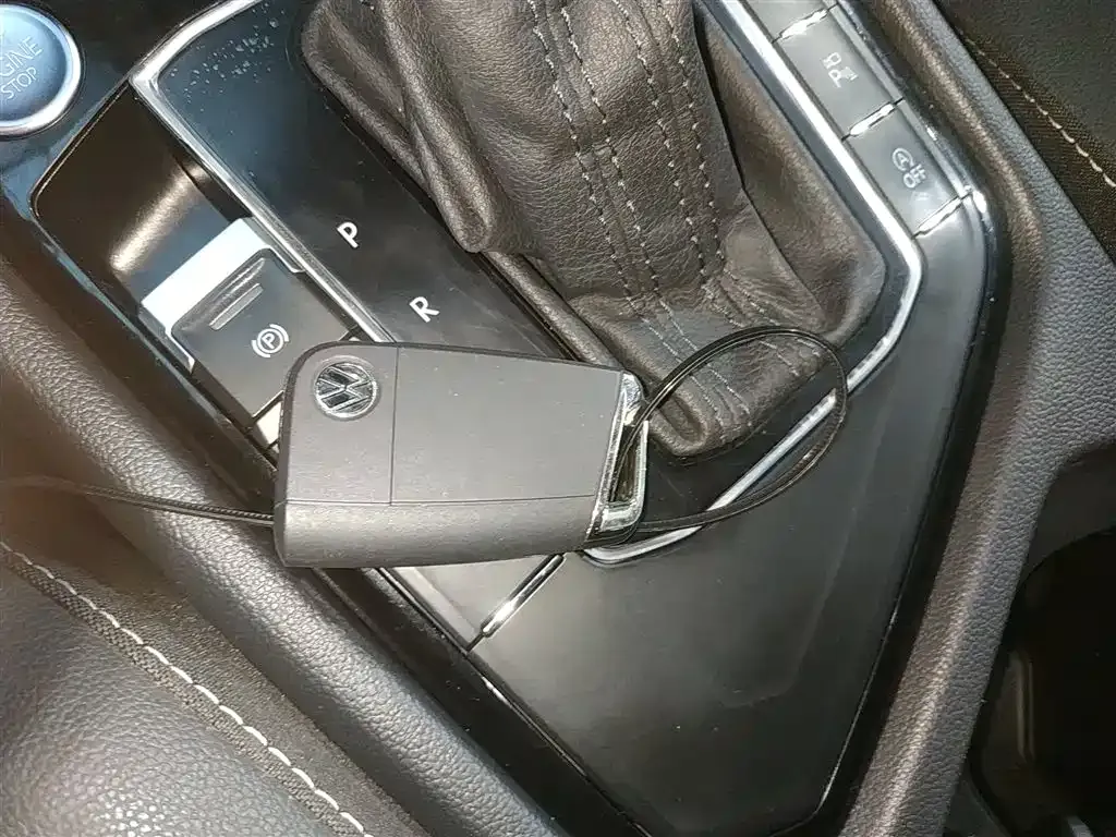 Volkswagen Tiguan L 2022 из CN, фото 9