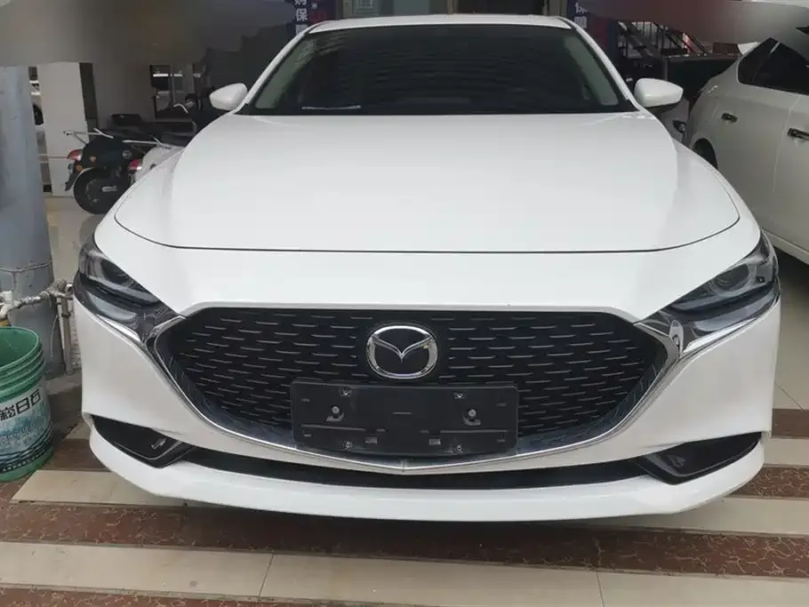 Mazda 3 Axela 2021 из CN, фото 2