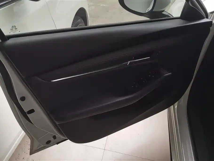 Mazda 3 Axela 2021 из CN, фото 7
