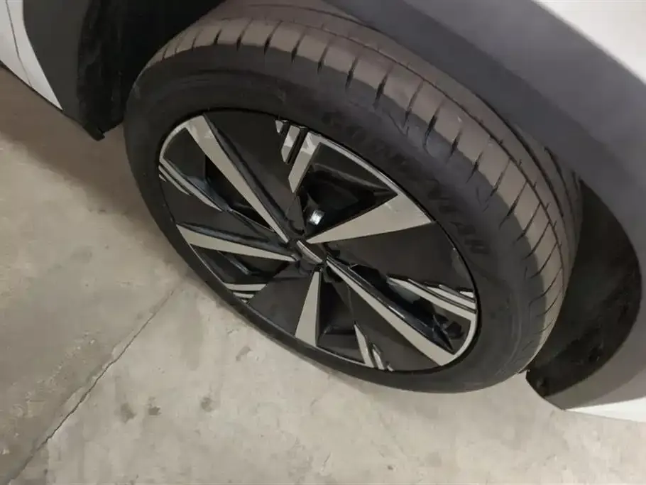 Geely Boyue L 2022 из CN, фото 6