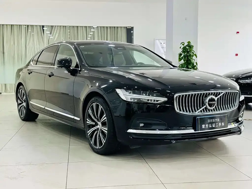 Volvo S90 2023 из CN, фото 5