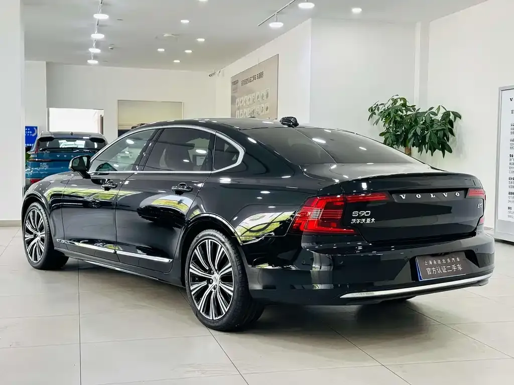 Volvo S90 2023 из CN, фото 8