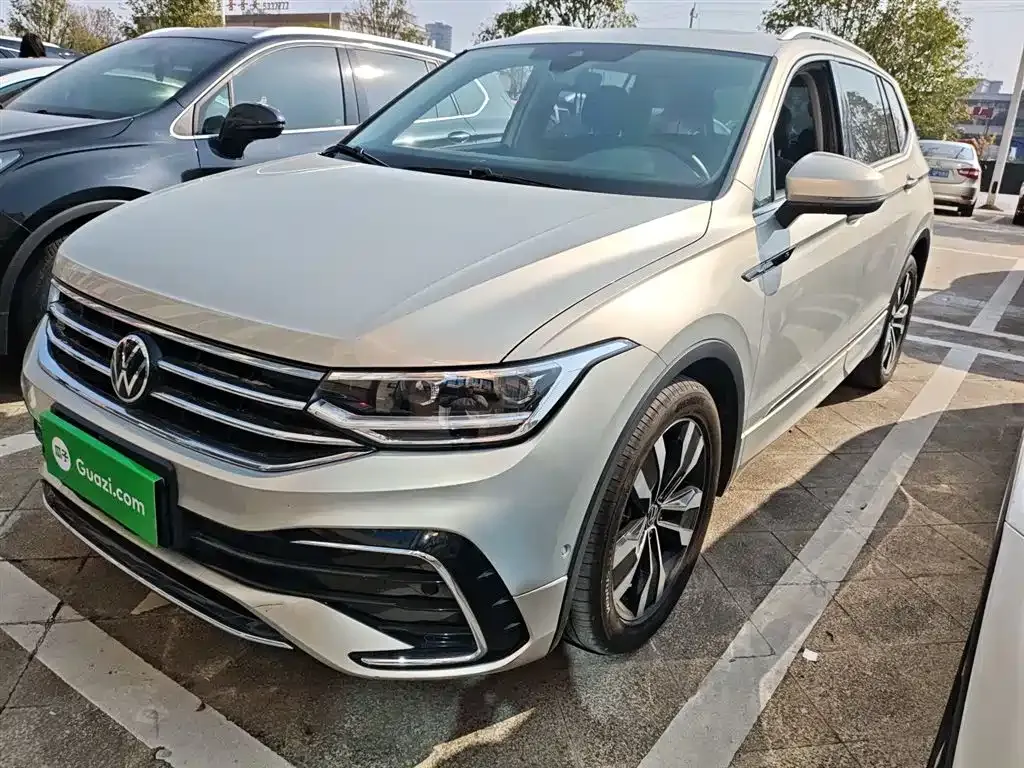 Volkswagen Tiguan L 2023 из CN, фото 10