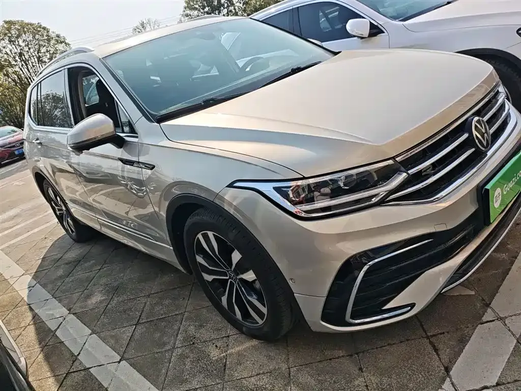 Volkswagen Tiguan L 2023 из CN, фото 5