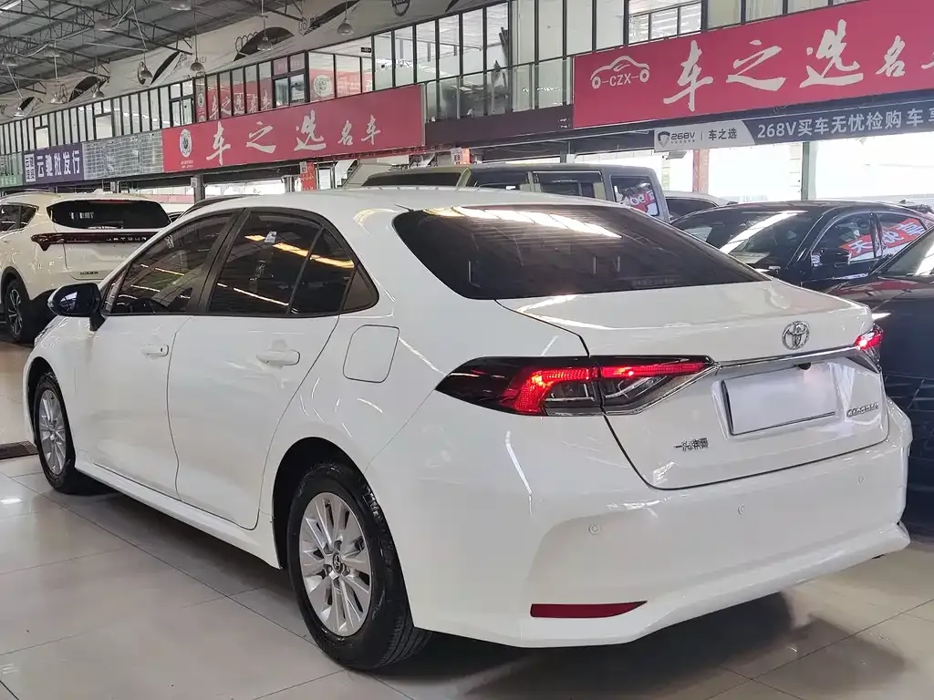 Toyota Corolla 2021 из CN, фото 5