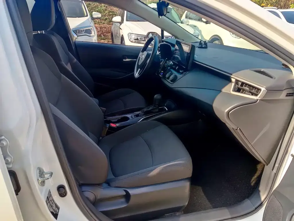 Toyota Corolla 2021 из CN, фото 7