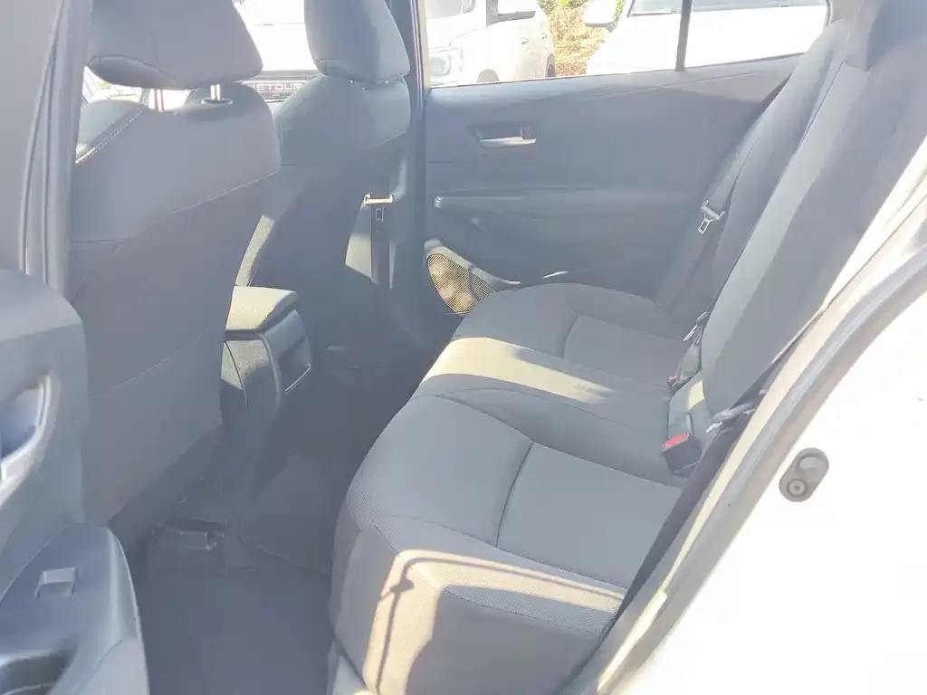 Toyota Corolla 2021 из CN, фото 8