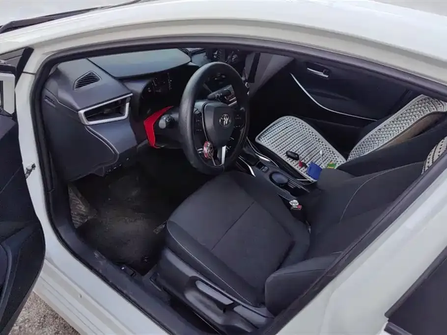 Toyota Corolla 2024 из CN, фото 2