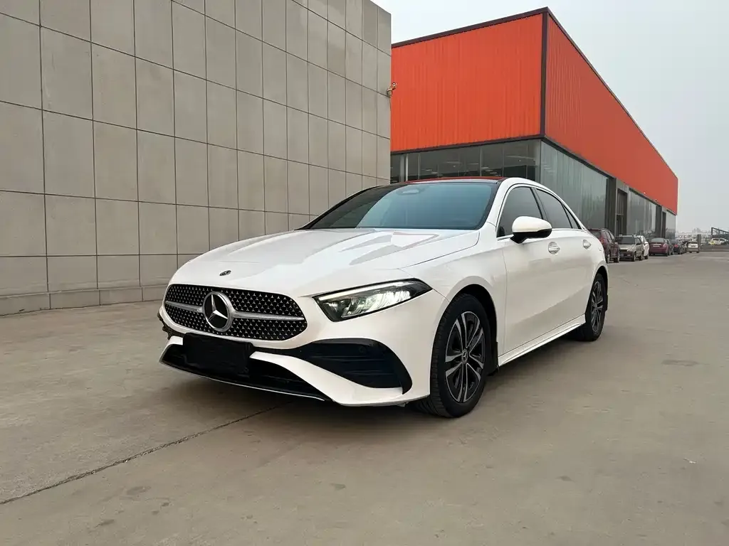 Mercedes-Benz A-Class 2023 из CN, фото 1