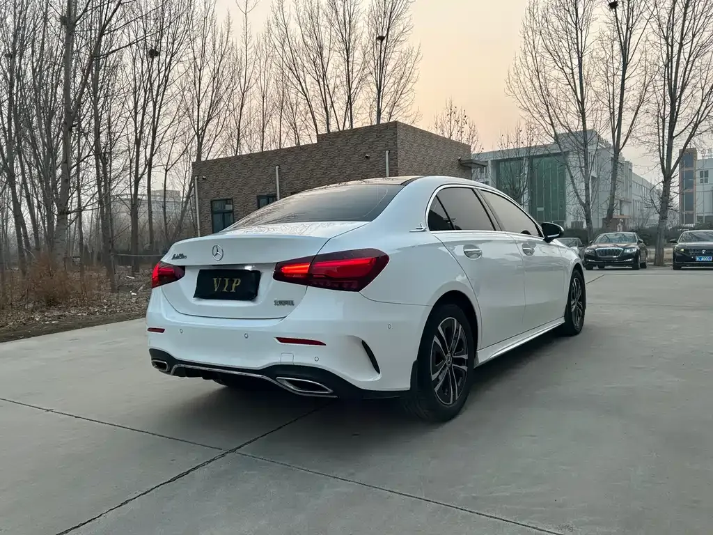 Mercedes-Benz A-Class 2023 из CN, фото 8