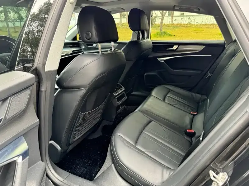 Audi A7 2021 из CN, фото 5