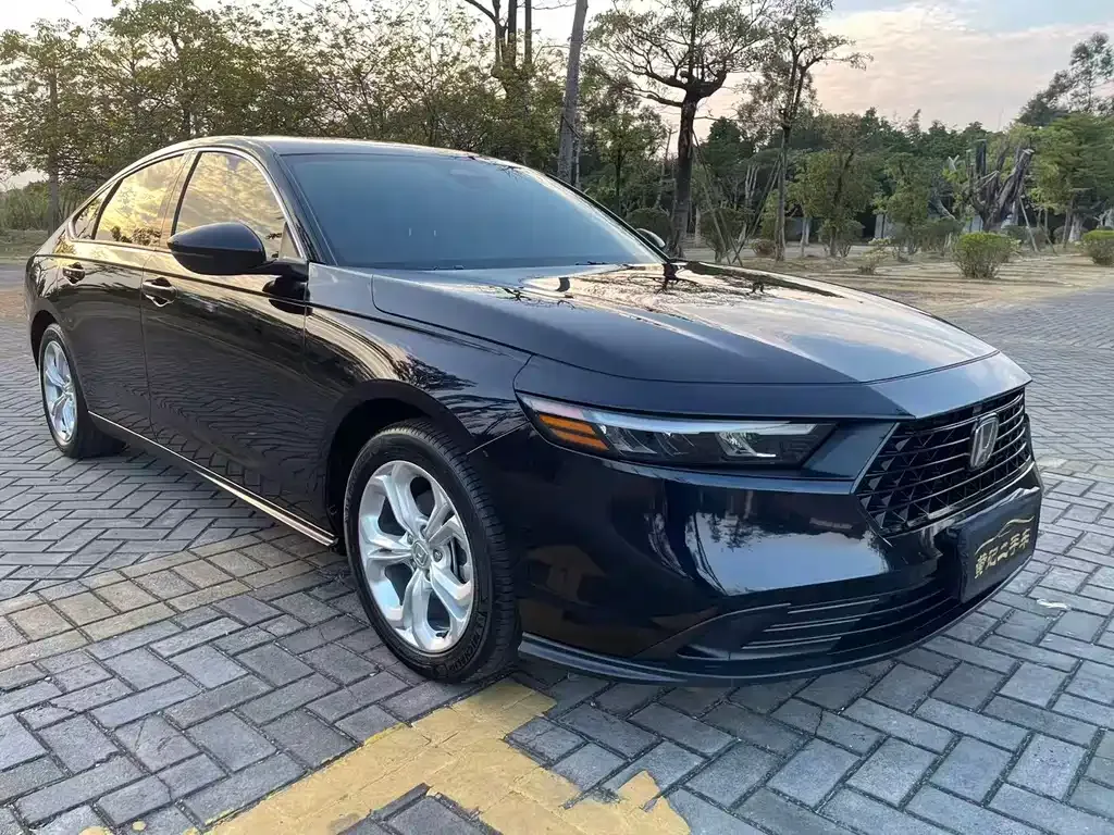 Honda Accord — фото 4