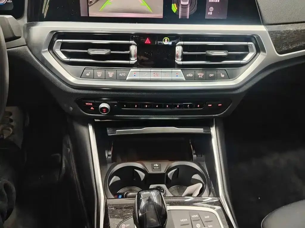 BMW 3 Series 2021 из CN, фото 9