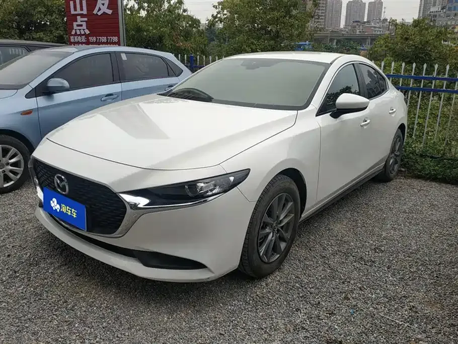 Mazda 3 Axela 2023 из CN, фото 1