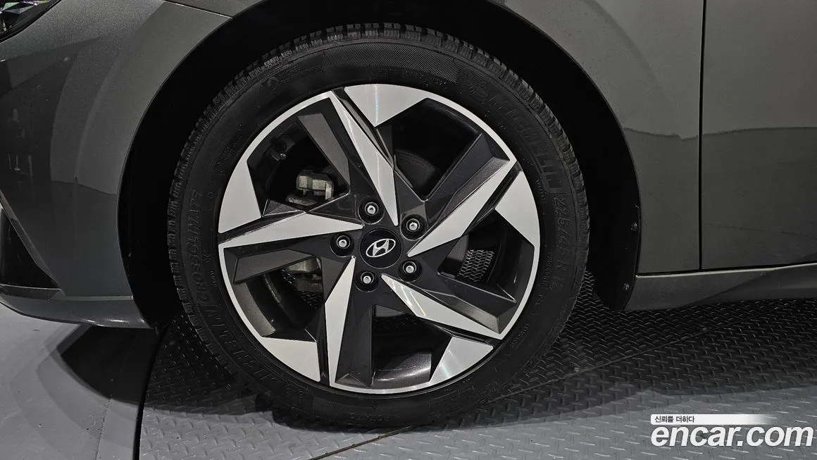 Hyundai AVANTE — фото 9