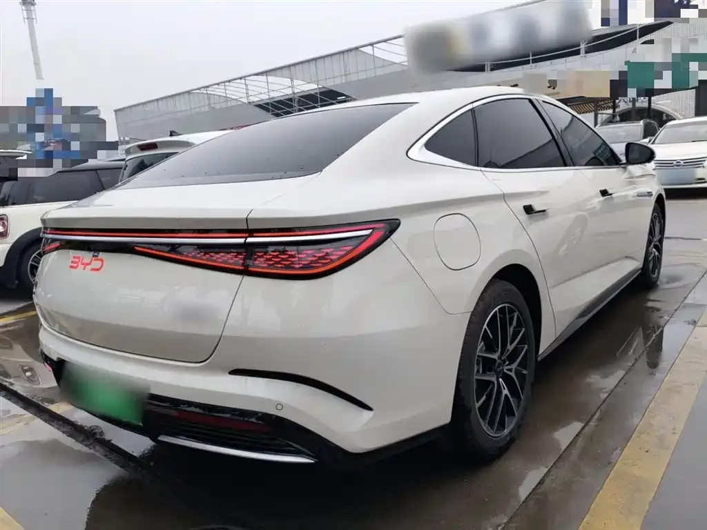 BYD Seal 07 DM-i 2024 из CN, фото 10