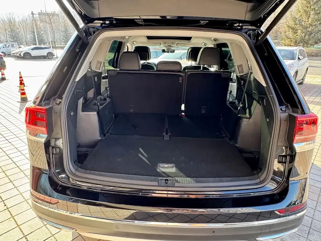 Volkswagen Teramont 2024 из CN, фото 6