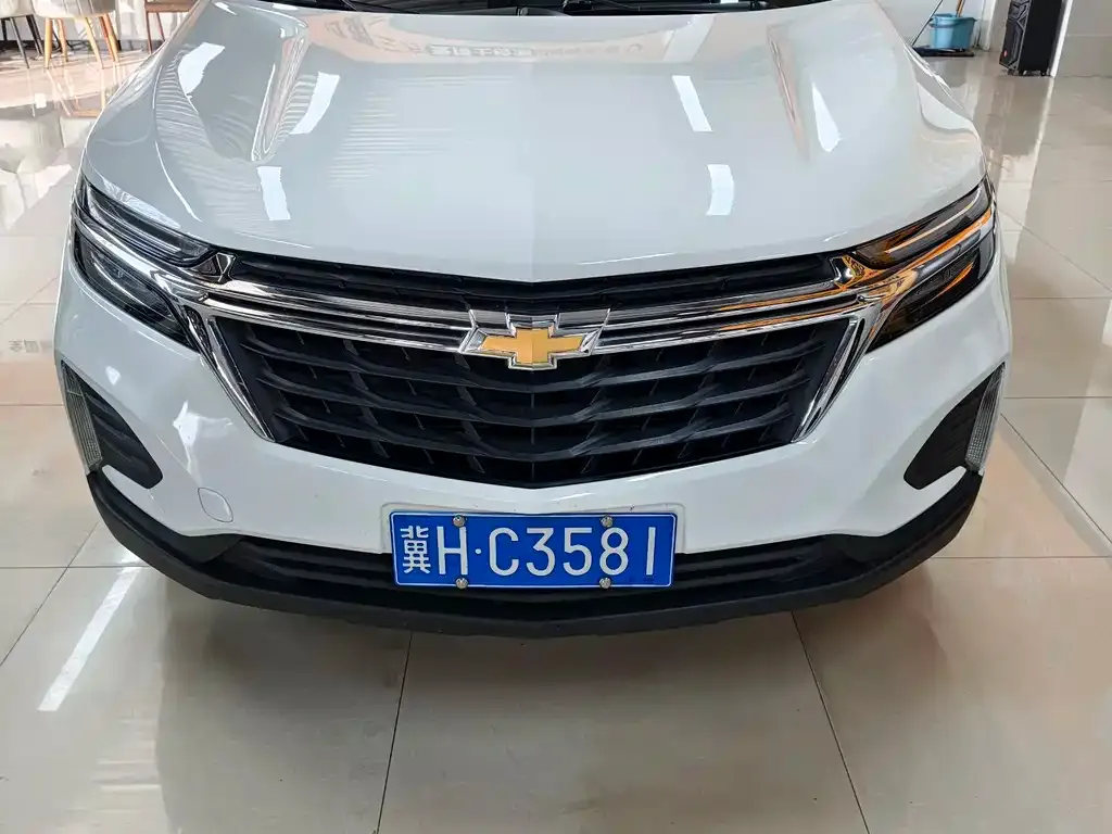 Chevrolet Equinox 2022 из CN, фото 2