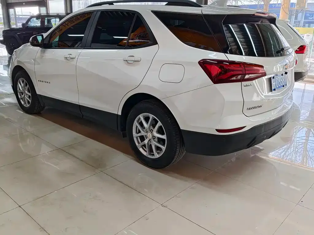 Chevrolet Equinox 2022 из CN, фото 3