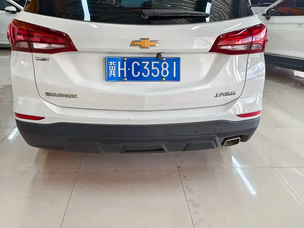 Chevrolet Equinox 2022 из CN, фото 4