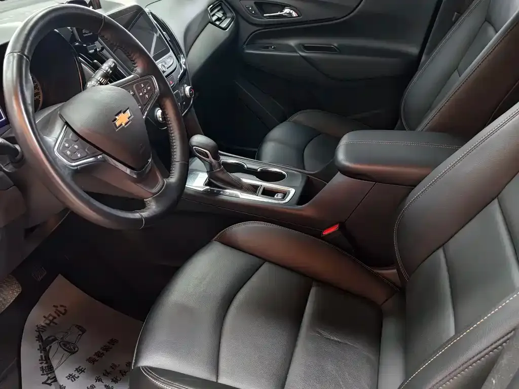 Chevrolet Equinox 2022 из CN, фото 8