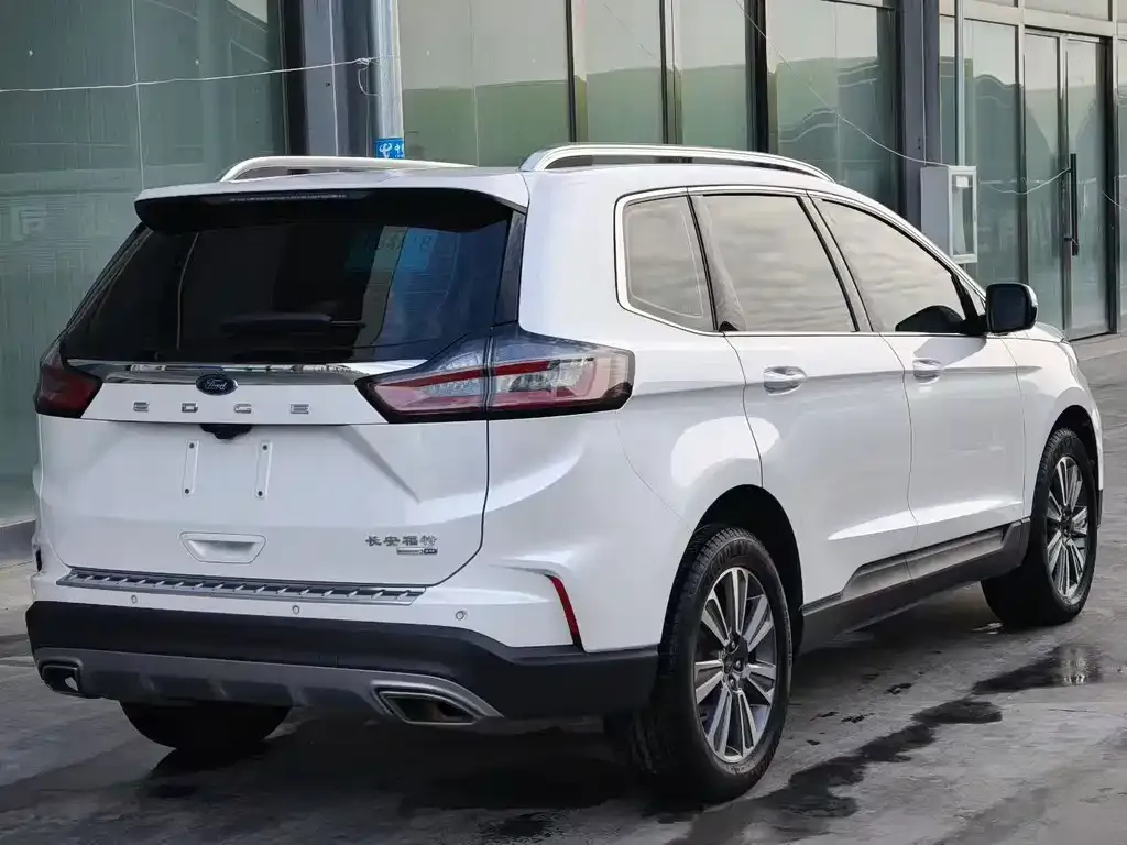 Ford Edge 2022 из CN, фото 6